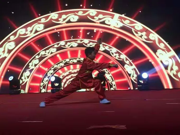 韩国运动员飒爽出场震撼全场观众