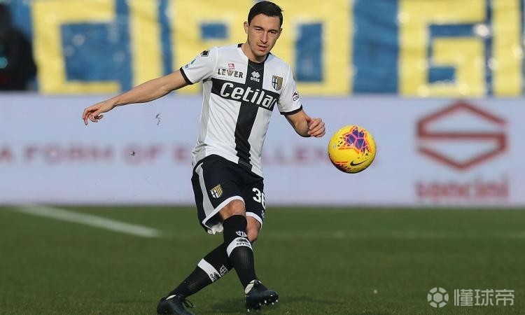 爱游戏地址-包含国际米兰转会突破！签下了桑普多利亚中场达米安诺·佩的罗的词条