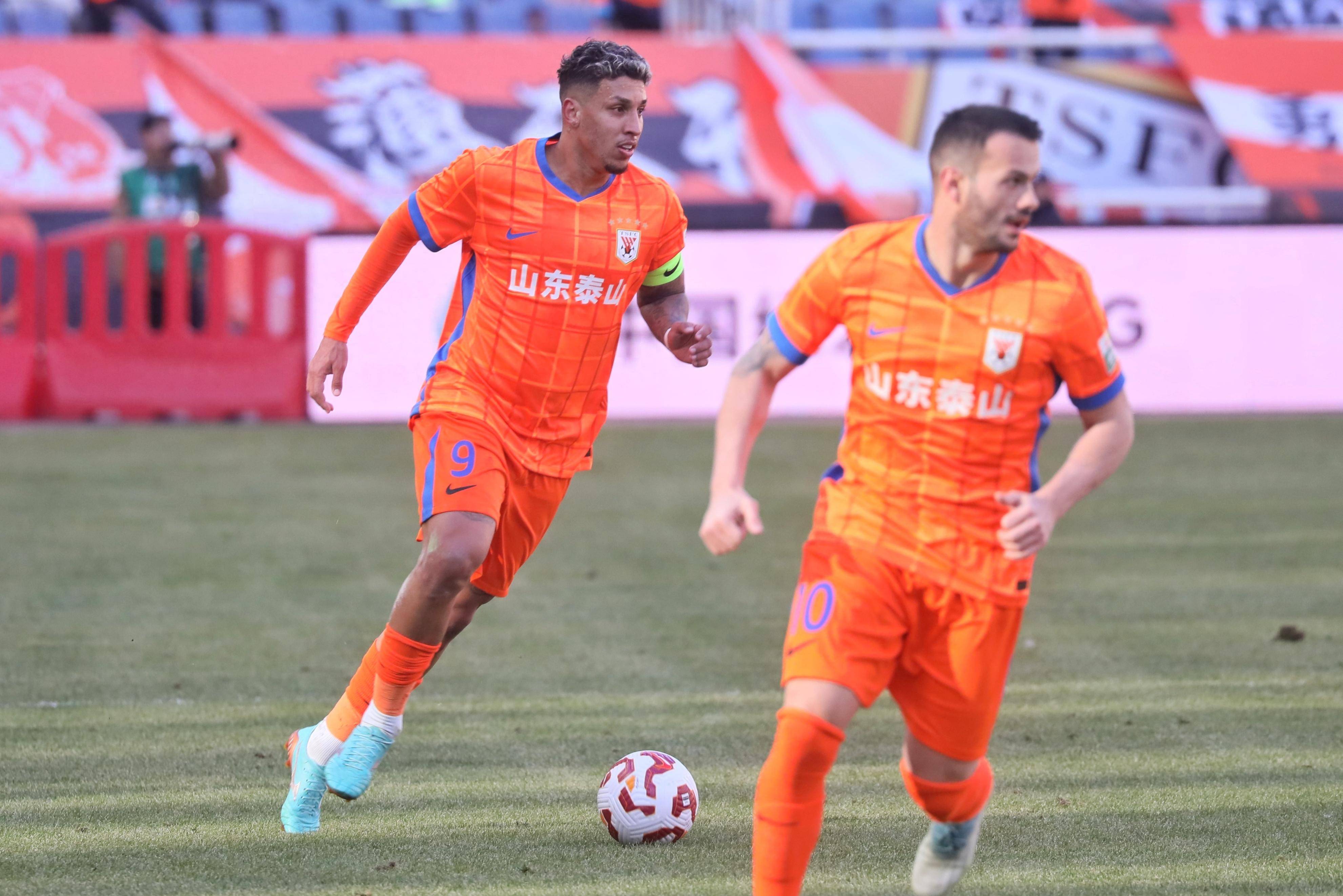 关于中超球队核心球员复出,士气大振备战下轮的信息 关于中超球队核心球员复出,士气大振备战下轮的信息