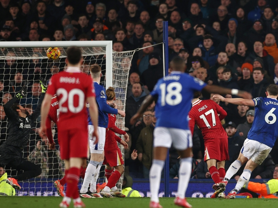 爱游戏网页版-埃弗顿战平吸引目光，双方势均力敌的简单介绍