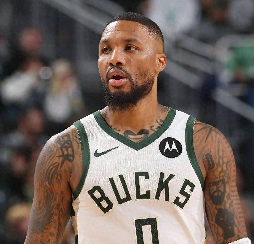 爱游戏app下载-开拓者胜太阳，利拉德砍下35分